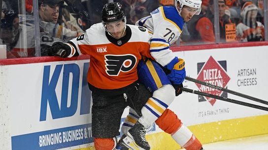 Panthers acquire F Garnet Hathaway from Flyers (NHL)