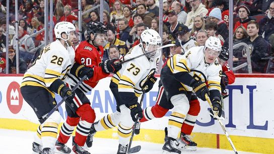 Bruins looking to restore momentum as they host Blackhawks (NHL)