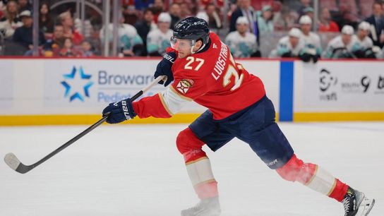 Panthers sign F Eetu Luostarinen to 8-year deal (NHL)