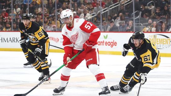 Stars sign David Peron, 38, to one-year contract (NHL)