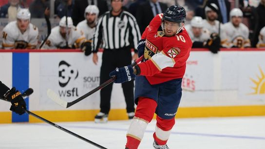 Reports: Ducks sign newly acquired F A.J. Greer to 4-year deal (NHL)