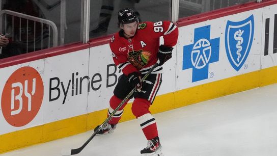 Blackhawks star Connor Bedard may make season debut Tuesday (NHL). Photo by David Banks