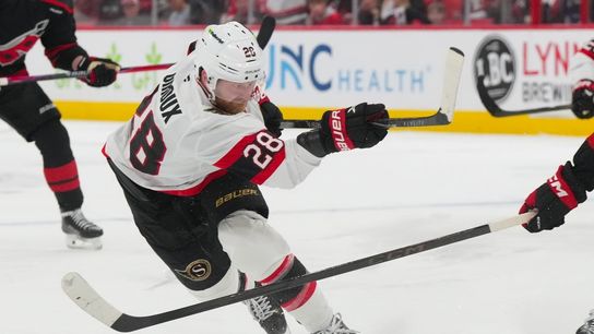 Claude Giroux signs one-year deal to return to Senators (NHL)