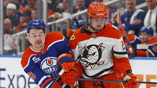 Ducks F Ryan Poehling (MCL sprain) out 6-8 weeks (NHL). Photo by Perry Nelson