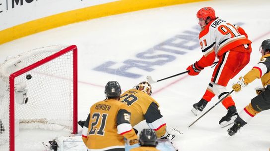 Flyers sign Ducks center Leo Carlsson to $90 million offer sheet (NHL)