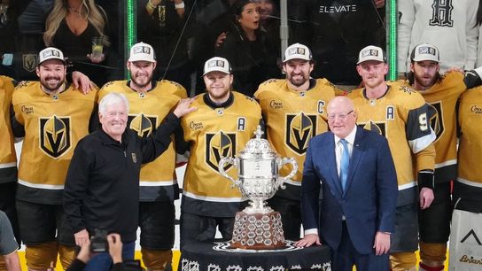 Report: Houston or Austin could get NHL team by 2029-30 (NHL). Photo by Stephen R. Sylvanie-Imagn Images