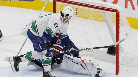Oilers eye revenge in rematch of OT loss to Canucks (NHL). Photo by Perry Nelson