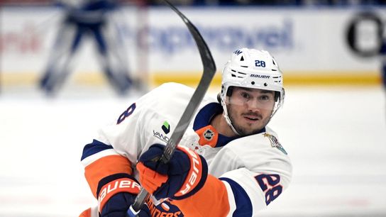 Islanders D Alexander Romanov (ACL) out 6-8 months (NHL). Photo by Dan Hamilton