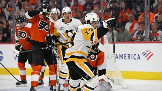 Nick Robertson tallies twice as Penguins open with 7-0 rout of Flyers (NHL). Photo by Eric Hartline