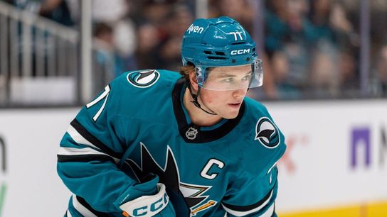 Sharks may have Macklin Celebrini back for division game vs. Oilers (NHL). Photo by Bob Kupbens
