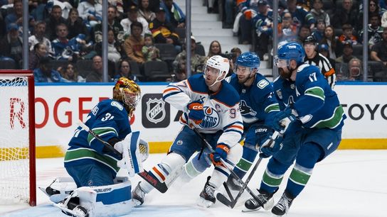 Canucks eager to fix defensive problems as Flames visit (NHL)