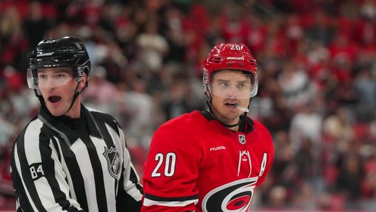 Hurricanes, Flyers clash in matchup of surprisingly winless sides (NHL)