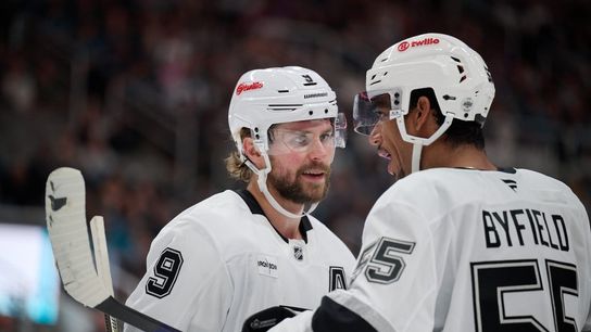 Winless Kings hope absent offense will return against streaking Bruins (NHL). Photo by Robert Edwards