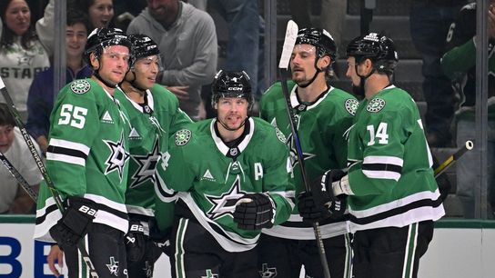 Stars in search of 'quality' while Sabres ride early momentum (NHL). Photo by Jerome Miron