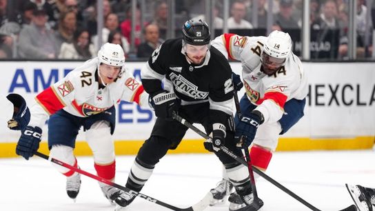 Matthew Tkachuk leads Panthers to first regulation lead, win at Kings (NHL). Photo by Kirby Lee