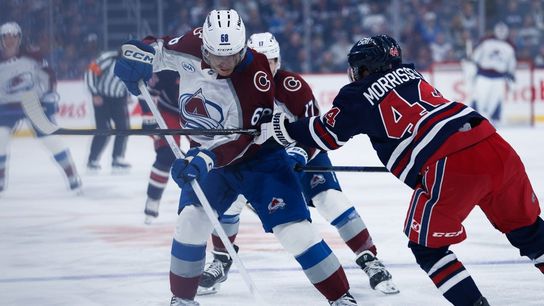 Kyle Connor's 2 goals keep Jets rolling at expense of Avalanche (NHL)