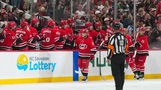 Logan Stankoven's hat trick leads Hurricanes over Canucks (NHL)