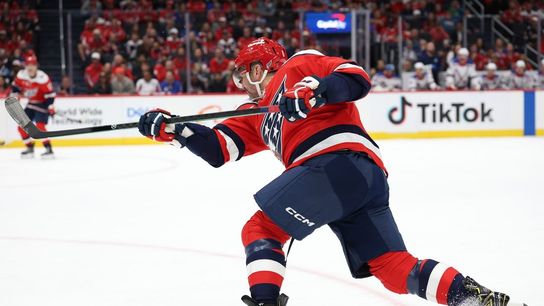 Capitals prevail after Rangers lose G Igor Shesterkin to injury (NHL). Photo by Geoff Burke