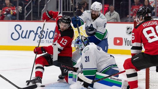 Nico Hischier scores milestone goal, leads Devils past Canucks (NHL). Photo by Thomas Salus