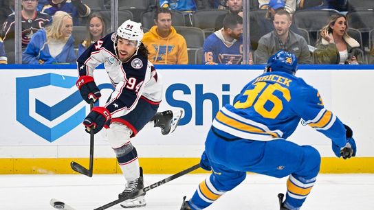 Blues snap 3-game skid, score season-high 5 goals to edge Blue Jackets (NHL)