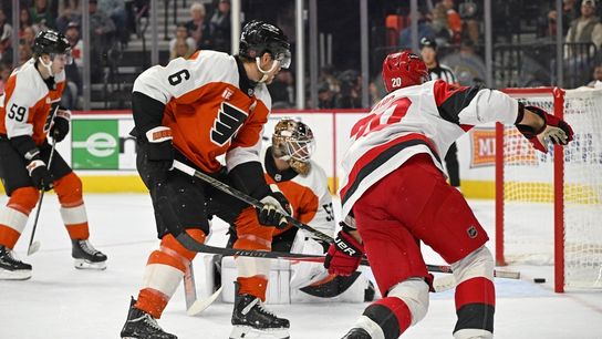 NHL roundup: With fifth straight victory, Canes keep Flyers winless (NHL). Photo by Eric Hartline