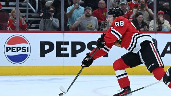 Connor Bedard looks to spark Blackhawks, help cool off Jets (NHL). Photo by Matt Marton