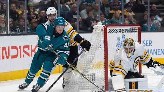 Charlie McAvoy scores in season debut, Bruins double up Sharks (NHL). Photo by Stan Szeto