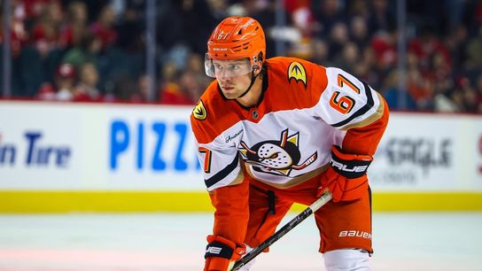 Tristan Luneau pushes Ducks past resurgent Flyers (NHL)