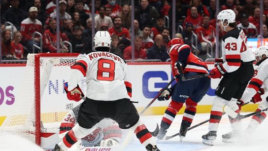 Capitals score 4 unanswered goals, double up Devils (NHL)