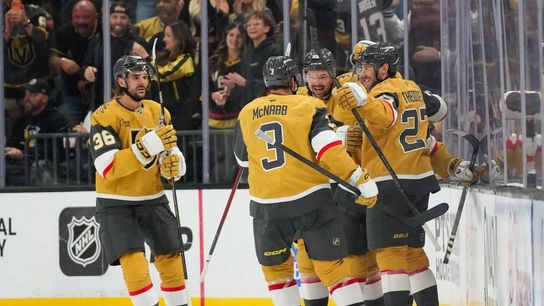 Golden Knights keep rolling, add to Penguins' struggles (NHL)
