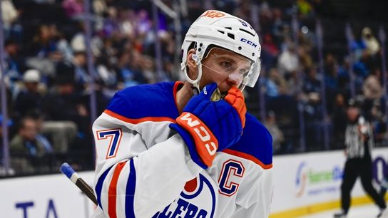 Superstars Connor McDavid, Matthew Schaefer face off as Oilers visit Islanders (NHL)