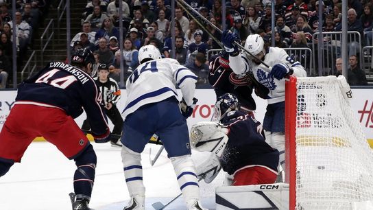 Ex-Blue Jackets power Maple Leafs' victory in Columbus (NHL). Photo by Russell LaBounty