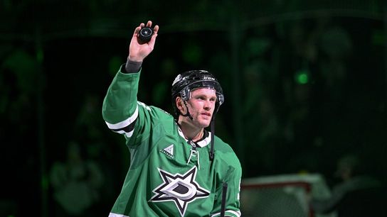 Amid off-ice drama, Jets focus on ending skid vs. surging Stars (NHL). Photo by Jerome Miron