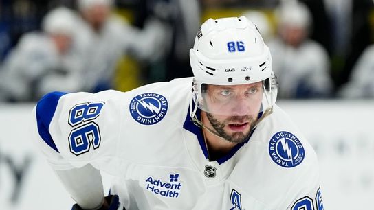 Red-hot Lightning test mettle against surprisingly middling Avalanche (NHL). Photo by Candice Ward
