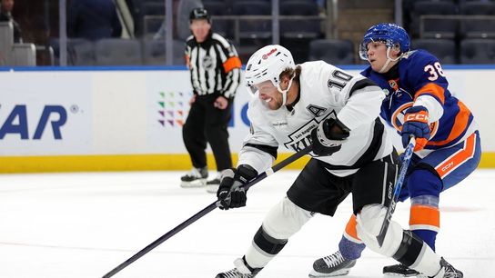 Brandt Clarke lifts Kings past Islanders in overtime (NHL)