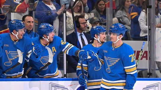 Justin Barron has career night, Blues trump Golden Knights (NHL). Photo by Jeff Le