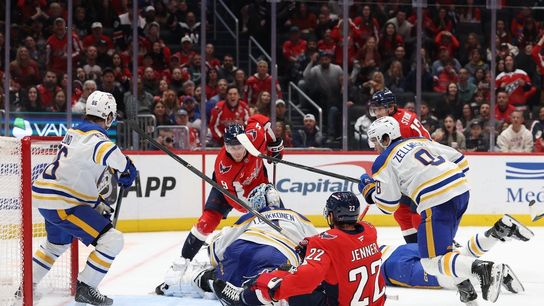 Sabres continue search for breakdown-free game in matchup with Sharks (NHL)