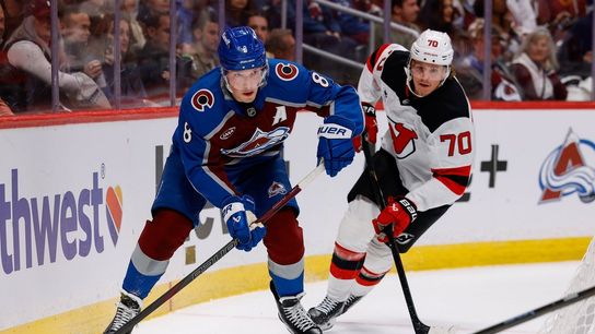 Avalanche use 4-goal third period to end Devils’ 4-game win streak (NHL)