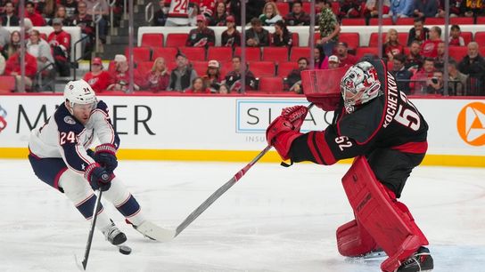 Pyotr Kochetkov, Hurricanes shut down struggling Blue Jackets (NHL)