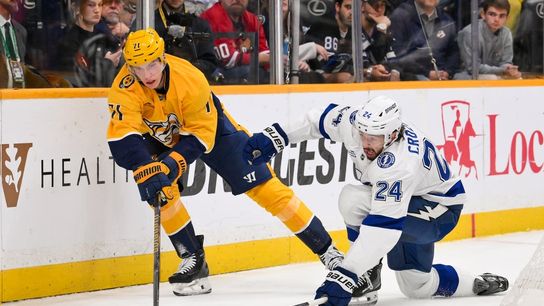 Preds' Steven Stamkos burns Lightning in third period, shootout (NHL)